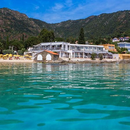 Roc Hotel - Hotel 4 Etoiles Les Pieds Dans L'Eau Le Lavandou Εξωτερικό φωτογραφία