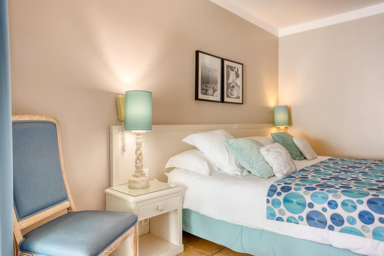 Roc Hotel - Hotel 4 Etoiles Les Pieds Dans L'Eau Le Lavandou Εξωτερικό φωτογραφία