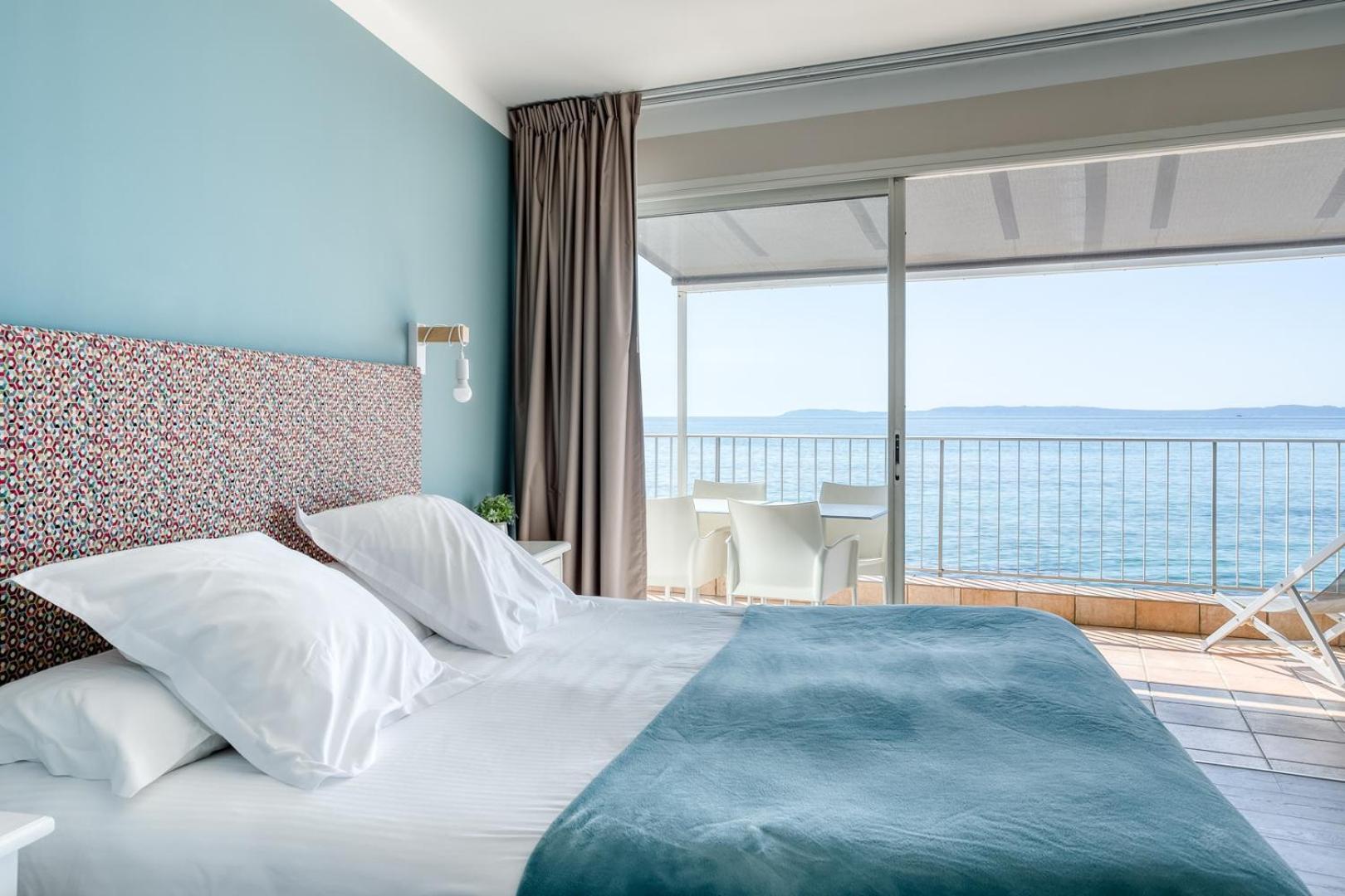 Roc Hotel - Hotel 4 Etoiles Les Pieds Dans L'Eau Le Lavandou Εξωτερικό φωτογραφία