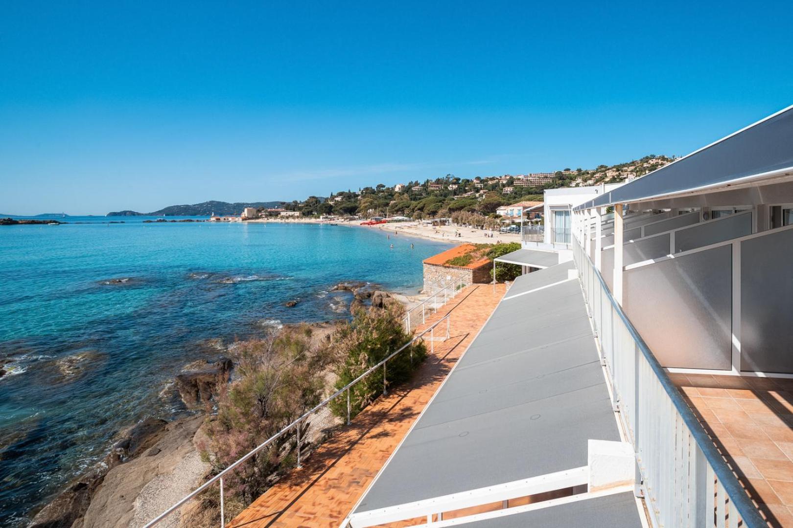 Roc Hotel - Hotel 4 Etoiles Les Pieds Dans L'Eau Le Lavandou Εξωτερικό φωτογραφία